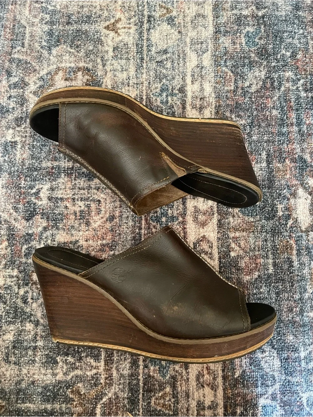 Leather wedge heels